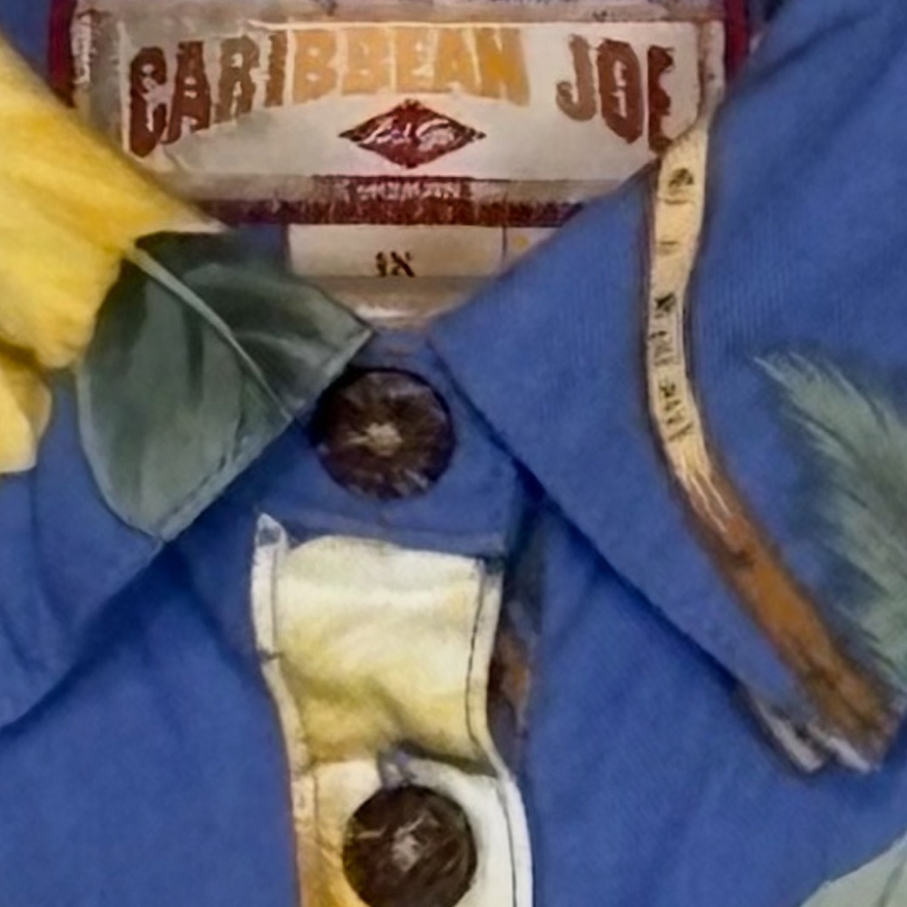 Caribbean Joe Women’s Blue Shirt with Yellow Hibiscus and Green Palms Size 1X - Picture 2 of 7